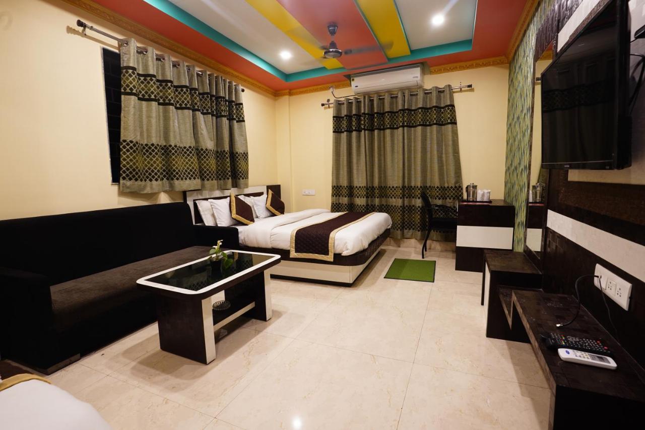 Tirupati Lodge Njp Siliguri Eksteriør bilde