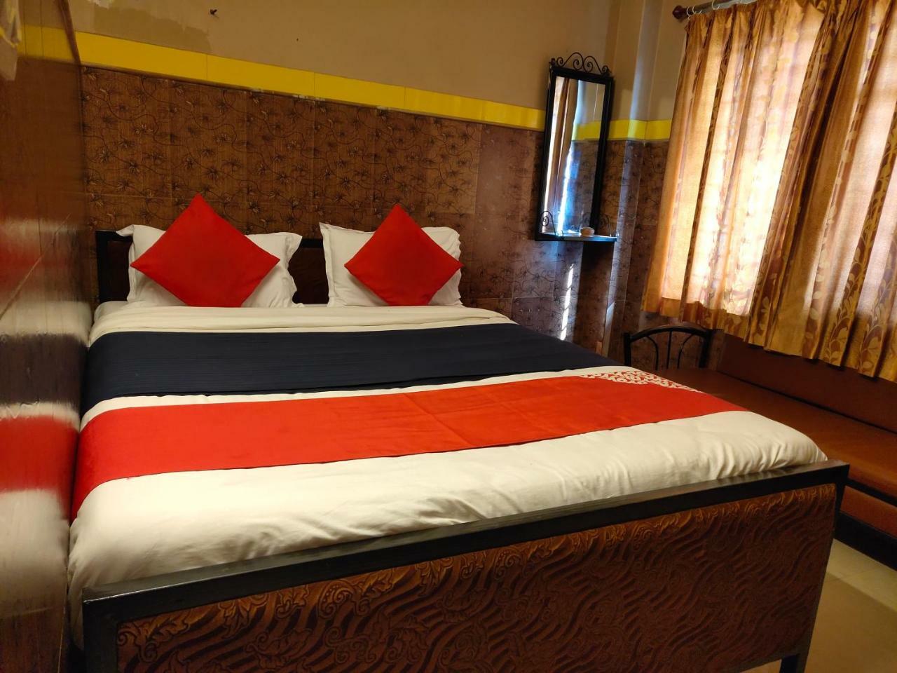 Tirupati Lodge Njp Siliguri Eksteriør bilde